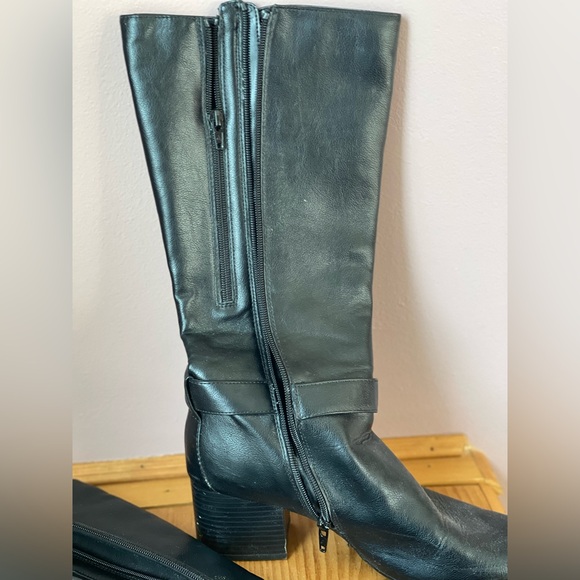 Gently worn tall, heeled boots. - Picture 3 of 5